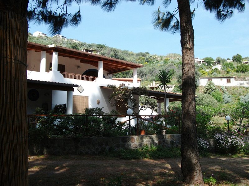 Villa Lipari Cincotta.JPG
